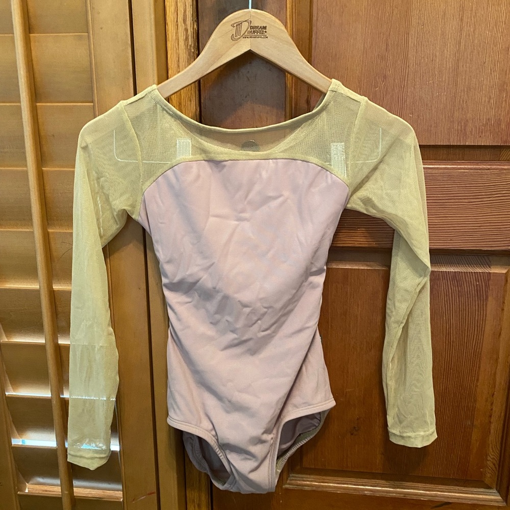 Rose Luckyleo with long sleeves